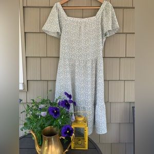 Easy breezy sundress just in time for summer! 🤓🌻